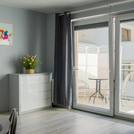 アパートホテル Przy Plazy - Maloves 4*